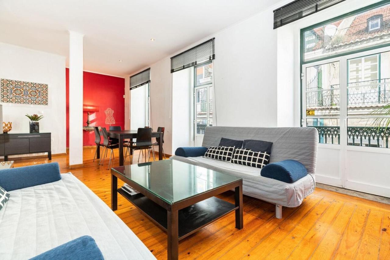 Charming 2 Bedroom Apartment Next To Praca Da Figueira Lisboa Exterior foto