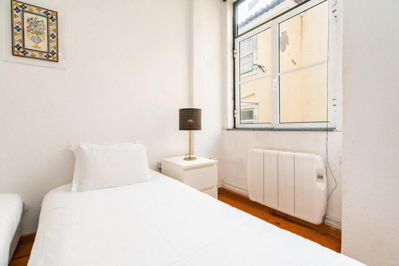 Charming 2 Bedroom Apartment Next To Praca Da Figueira Lisboa Exterior foto